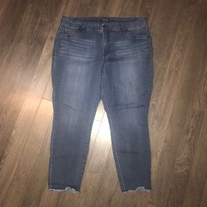 D Jeans with raw hem, size 20w